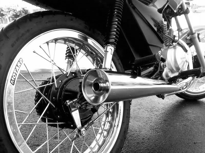 Motocicleta com descarga livre é apreendida em Nova Esperança