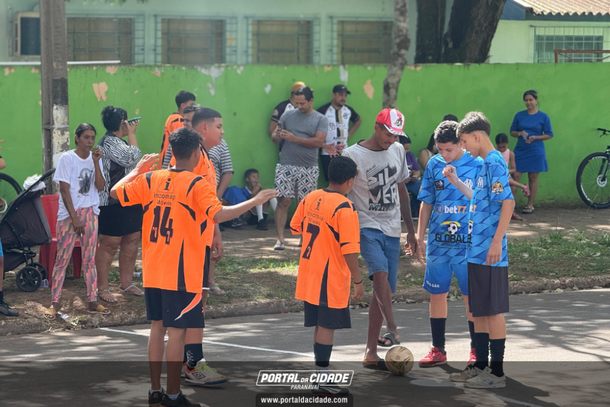 Jovens promovem 4º Torneio de Futebol de Rua para crianças em Maristela