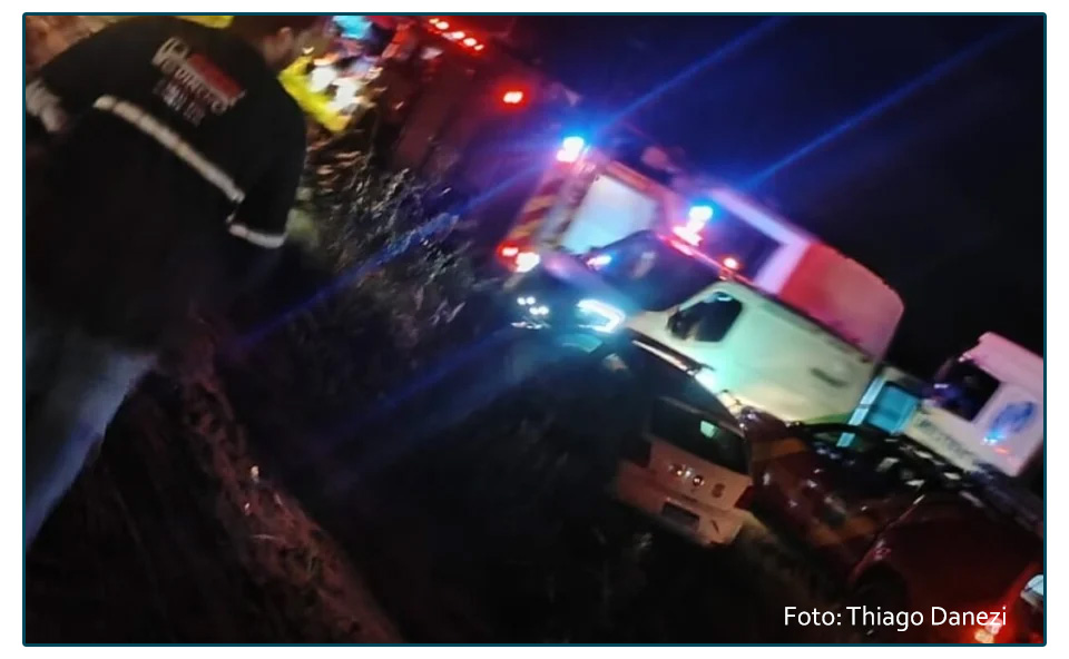 Grave acidente com ônibus e caminhões deixa feridos na PR-317.